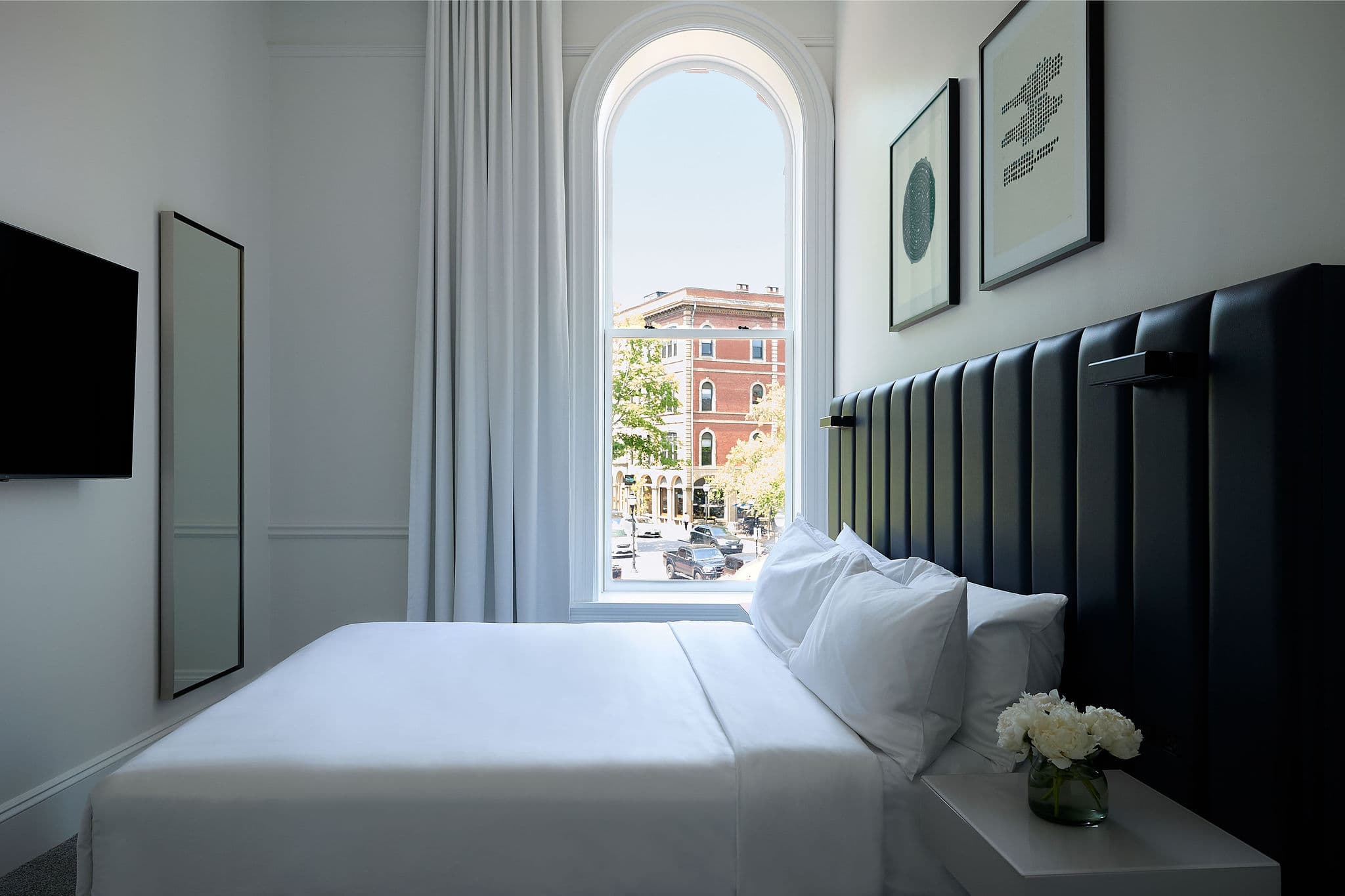 The Docent's Collection luxury lofts - Image 3