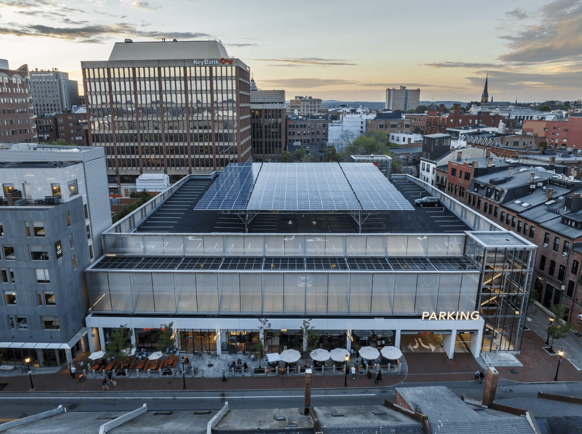 Old Port Square Garage - Image 7